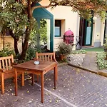 Le Residenze Dei Serravallo Апарт-отель