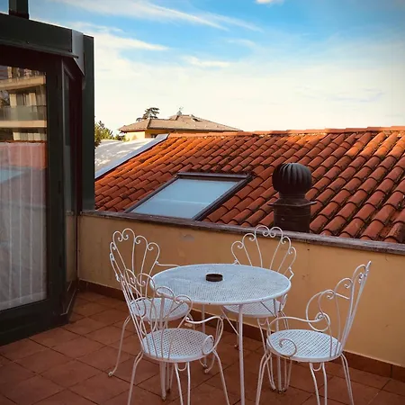 Le Residenze Dei Serravallo 아파트호텔 트리에스테