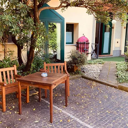 Le Residenze Dei Serravallo Apart Otel