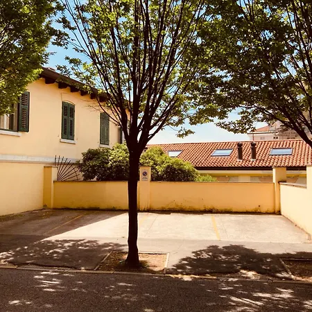 아파트호텔 Le Residenze Dei Serravallo