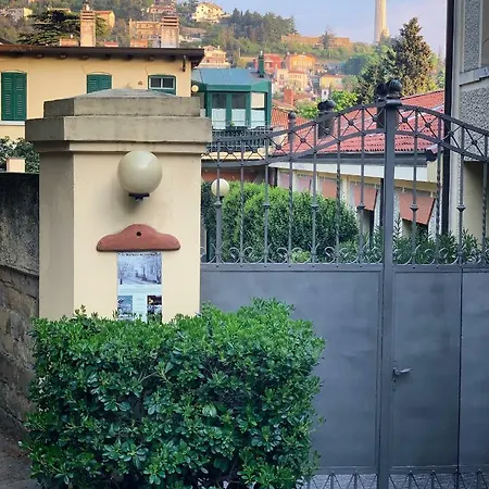 Le Residenze Dei Serravallo 아파트호텔 4*