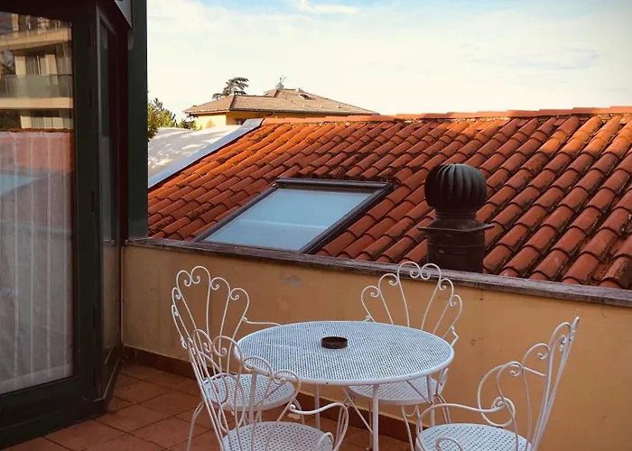 Le Residenze Dei Serravallo Apartmanhotel Trieszt