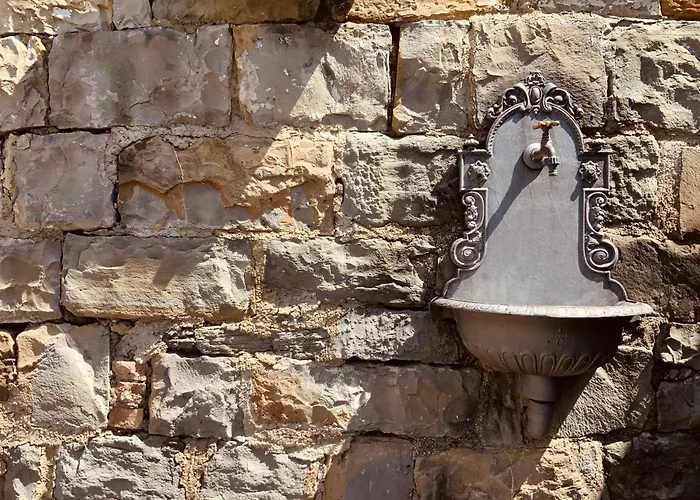 Le Residenze Dei Serravallo 4* Trieszt